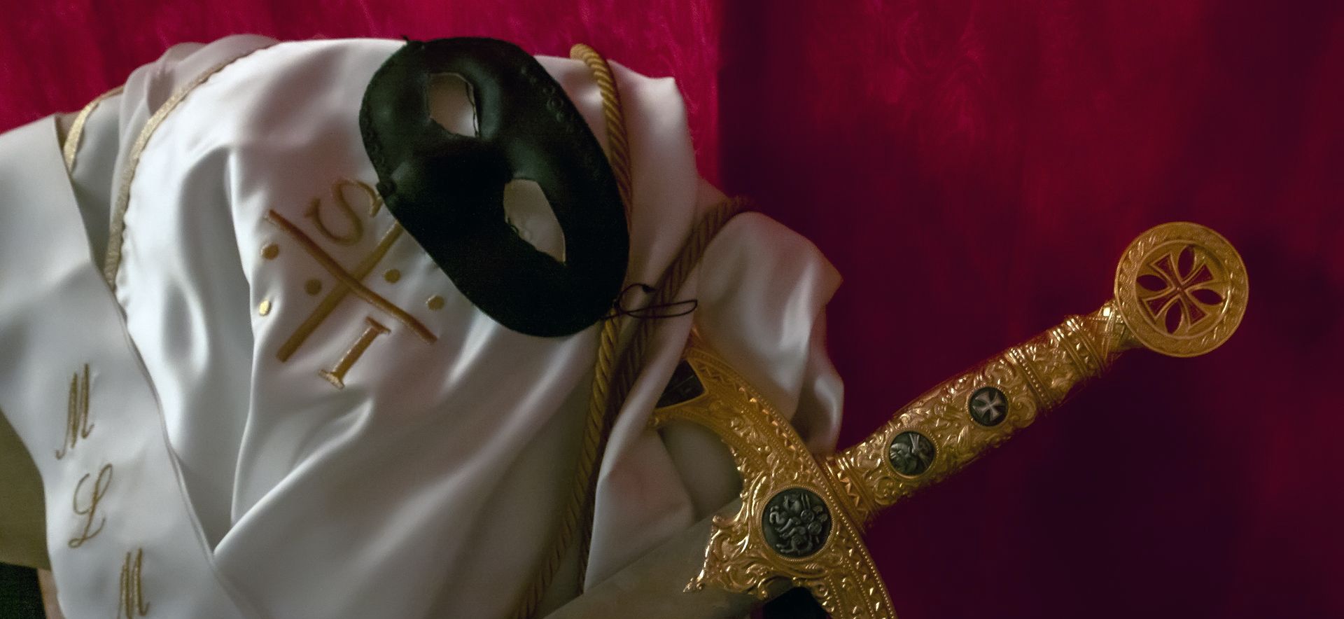 INDUMENTARIA DE S... I... - ORDEN MARTINISTA